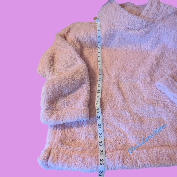 Jane & Bleecker Faux Pink Fur Pullover in Like New Condition Size Large. Comfort - Picture 4 of 8